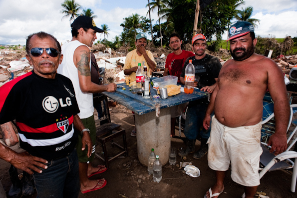 Cachaçeiros, Recife, Brasil, 2013. L-R (foreground): Jesús Ibáñez, Diego El Moro, Disko Baloba.